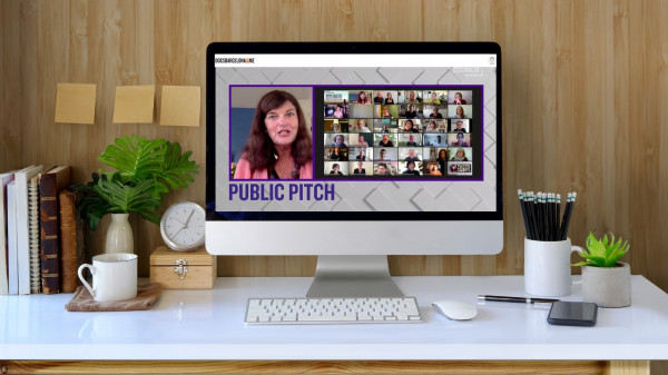 Imágen promocional Public Pitch 2020
